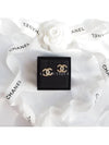 CC logo stud earrings gold - CHANEL - BALAAN 2