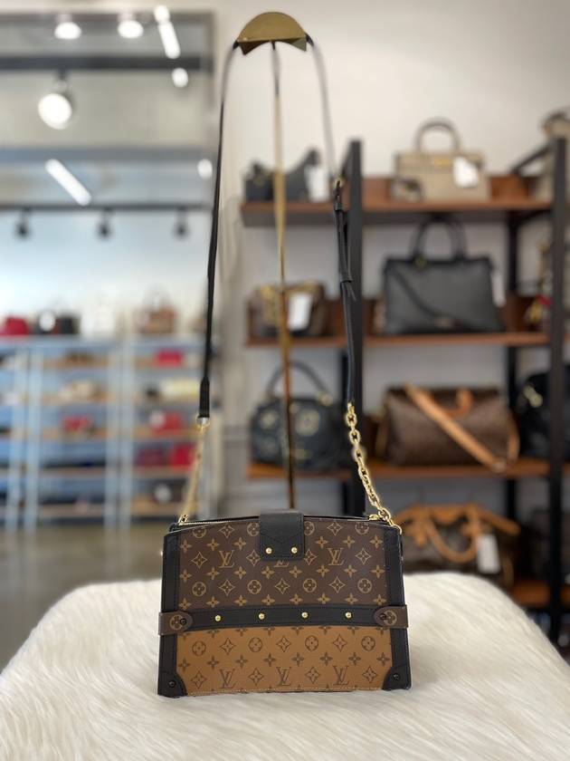 Women s Monogram Reverse Maltage Trunk Shoulder Bag M43596 Condition A - LOUIS VUITTON - BALAAN 4