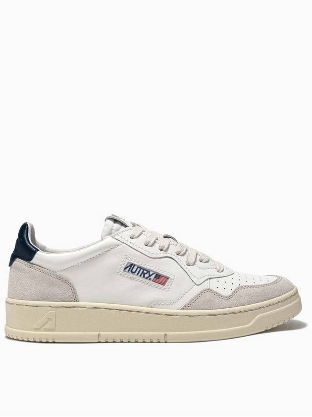 Medalist Navy Tab Low Top Sneakers White Blue - AUTRY - BALAAN 2