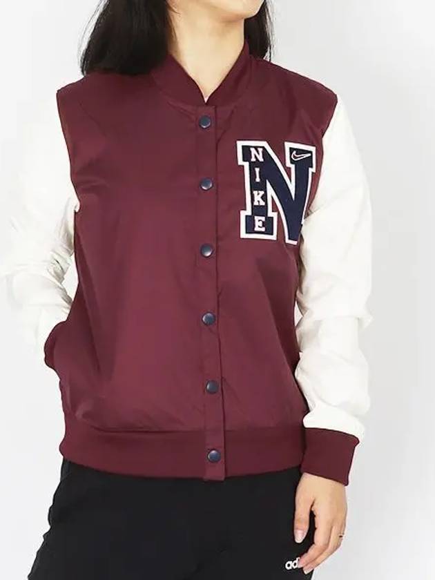 NSW Sportswear Varsity Bomber Jacket Dark Beetroot - NIKE - BALAAN 2