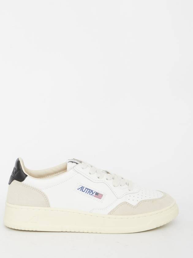 Women's Medalist Black Tab Suede Low Top Sneakers White - AUTRY - BALAAN 2