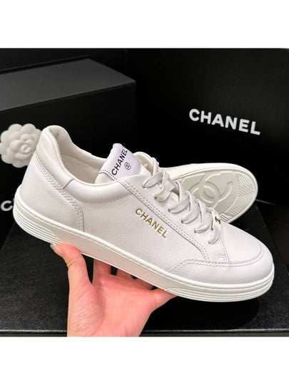 Men's Sneakers Calfskin Bold Lettering Superior - CHANEL - BALAAN 2