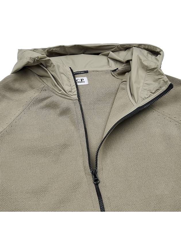 Metropolis Series Zip-Up Hoodie Silver Sage - CP COMPANY - BALAAN 9