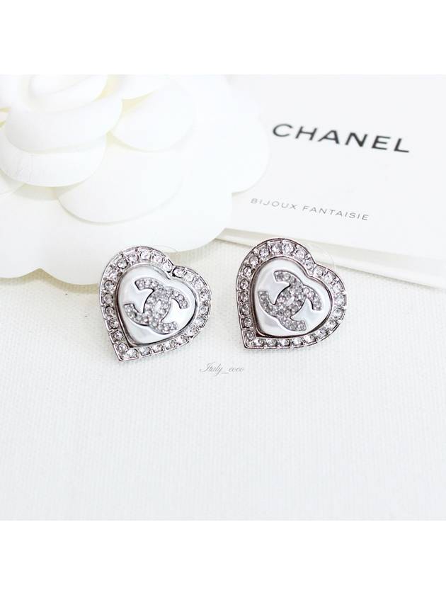 stud earrings metal strass silver pearly white crystal - CHANEL - BALAAN 3