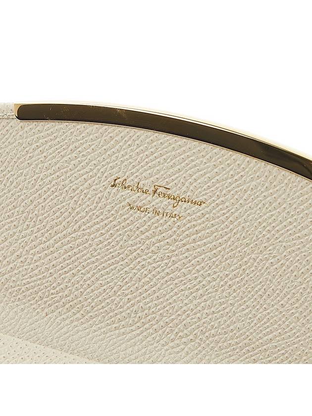 Gancini Calfskin Card Wallet Bone - SALVATORE FERRAGAMO - BALAAN 10