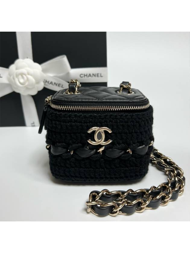 CC Logo Classic Vanity Small Cosmetic Case Mini Bag Black - CHANEL - BALAAN 6