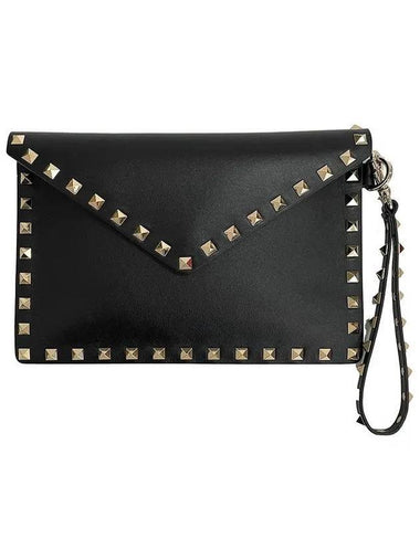 Rockstud Envelope Clutch Bag Black - VALENTINO - BALAAN 1