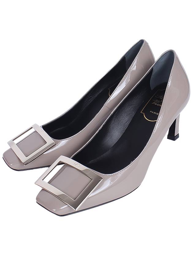 Trumpet Metal Buckle Pumps Beige - ROGER VIVIER - BALAAN.