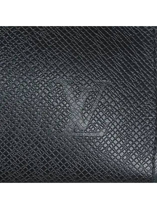 M30547 Taiga Leather Pochette Voyage MM Clutch Bag - LOUIS VUITTON - BALAAN 4