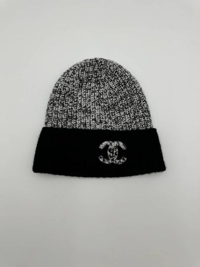 Cashmere CC logo two tone beanie black AAA148 - CHANEL - BALAAN 2