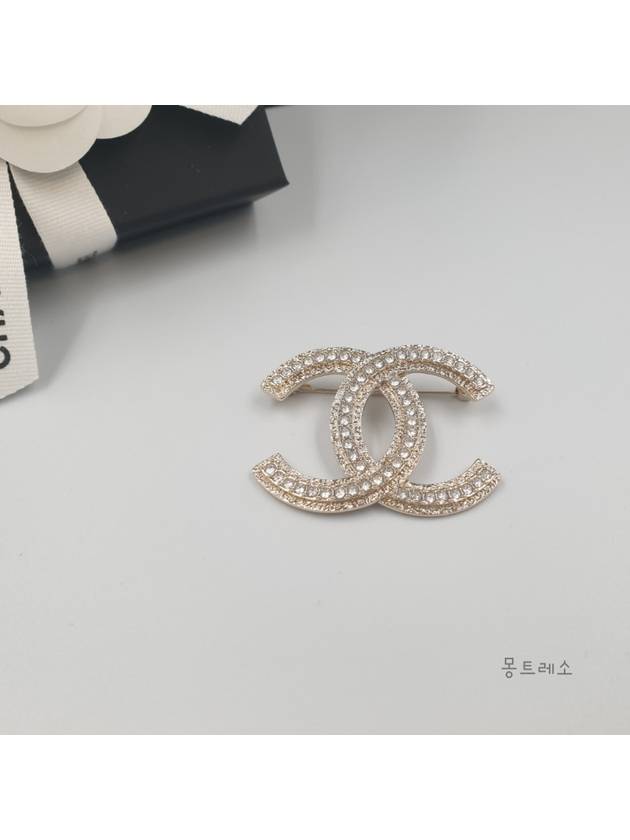 CC Logo Crystal Brooch Silver - CHANEL - BALAAN 5