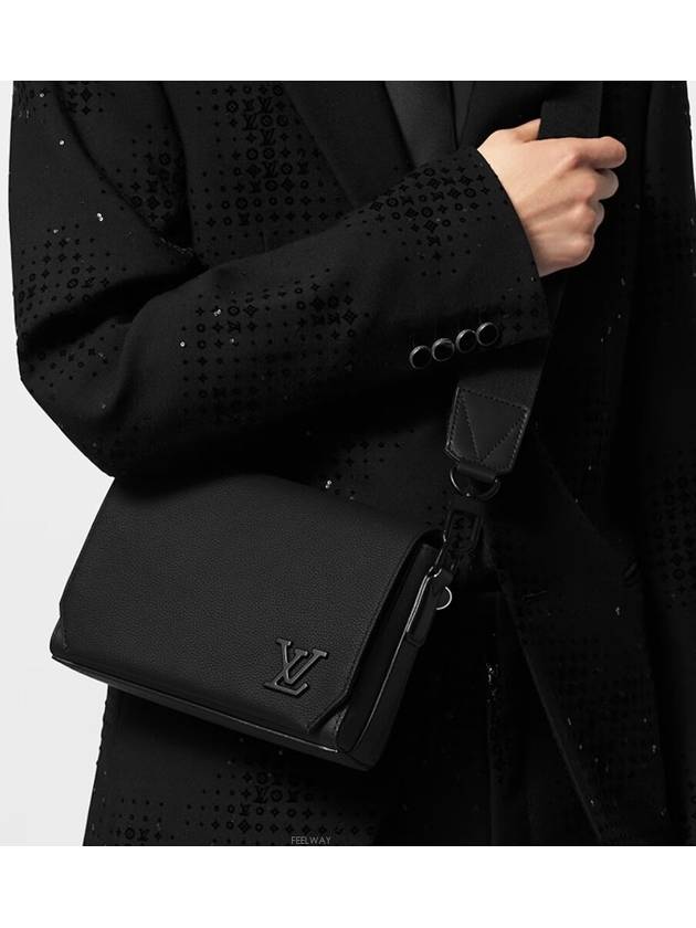 Takeoff PM Aerogram Messenger Bag Black - LOUIS VUITTON - BALAAN 7