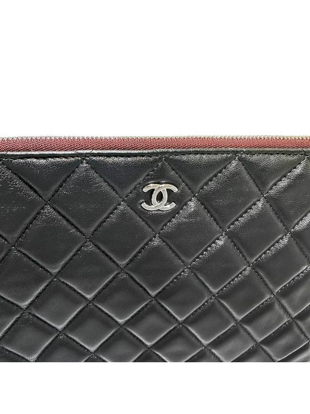 Women s A82545 Black Lambskin Classic Gold CC Logo New Medium Clutch - CHANEL - BALAAN 4