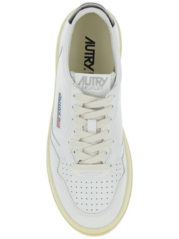 White Low Top Sneakers With Oversized Platform In Leather Woman - AUTRY - BALAAN 4