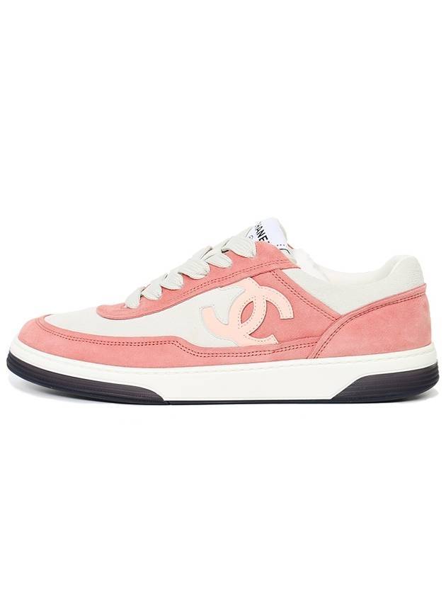 CC logo suede low-top sneakers pink white - CHANEL - BALAAN 1