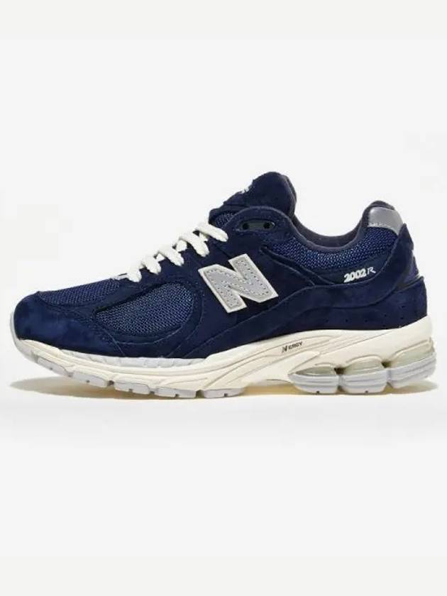 2002R Low Top Sneakers Navy - NEW BALANCE - BALAAN 1