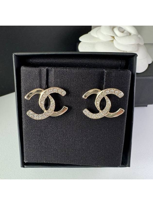 CC logo earrings crystal gold ABC547 - CHANEL - BALAAN 4