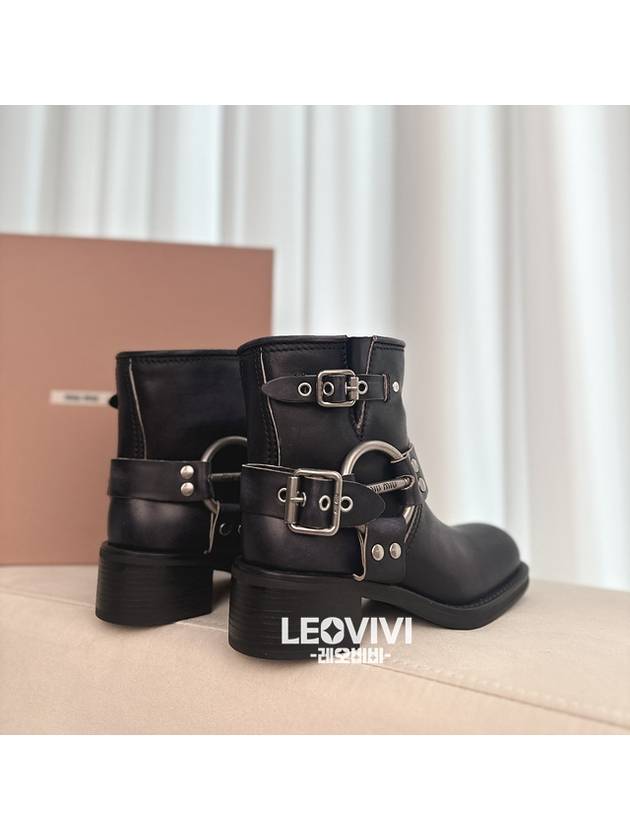 Vintage Look Leather Middle Boots Black - MIU MIU - BALAAN 8