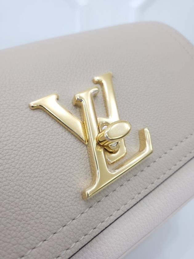 Lock Me Tender Graige M58554 - LOUIS VUITTON - BALAAN 4