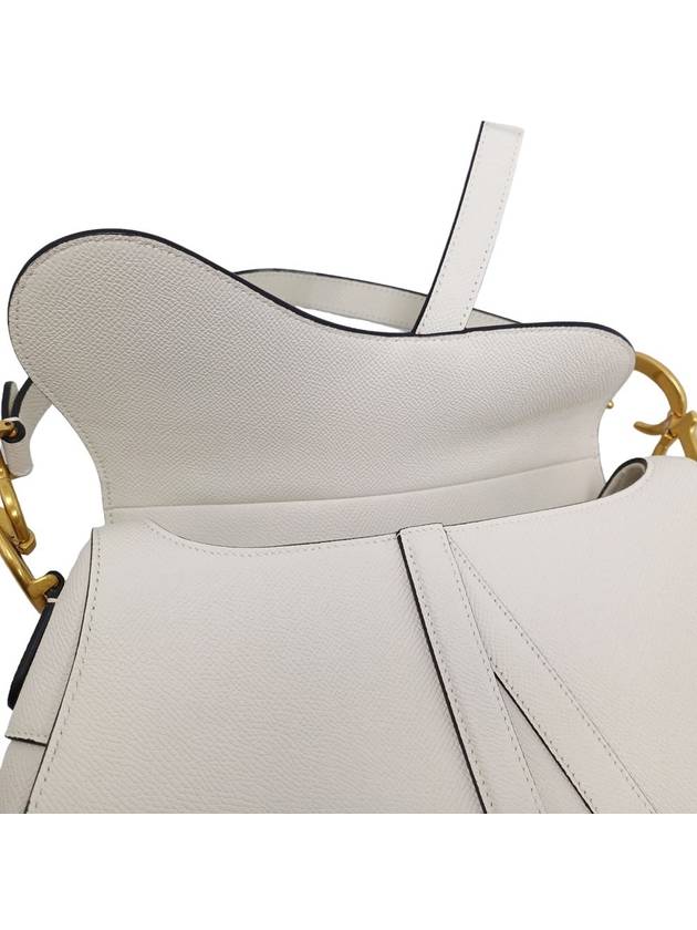 Women s M0455CBAA M030 Latte Grain Saddle Strap Shoulder Bag - DIOR - BALAAN 8