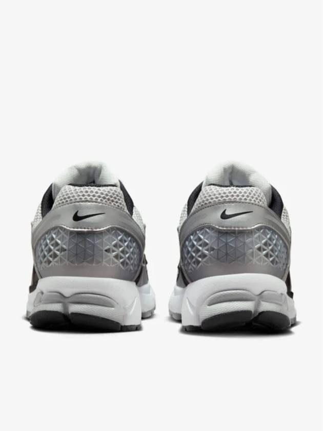 Air Zoom Vomero 5 Low Top Sneakers Metallic Silver - NIKE - BALAAN 7