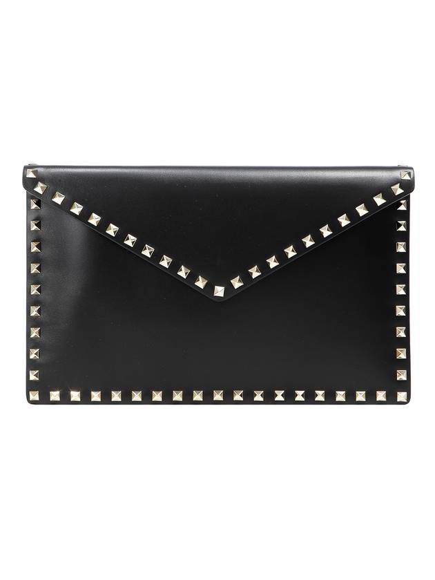 Rockstud Envelope Clutch Bag Black - VALENTINO - BALAAN 1