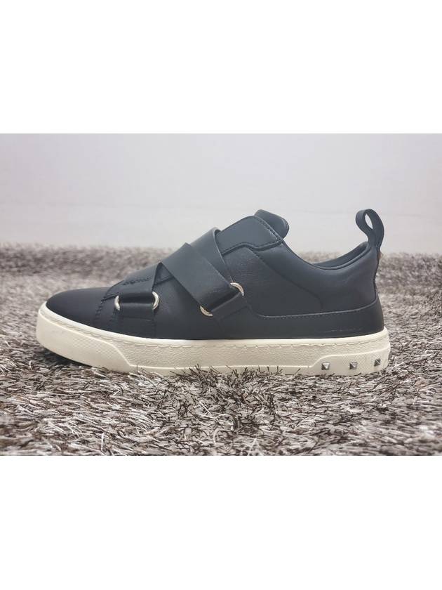 Rockstud Velcro Sneakers 36 5 235 - VALENTINO - BALAAN 6