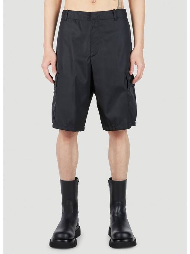 Triangular Logo Re-Nylon Bermuda Cargo Shorts Black - PRADA - BALAAN 2