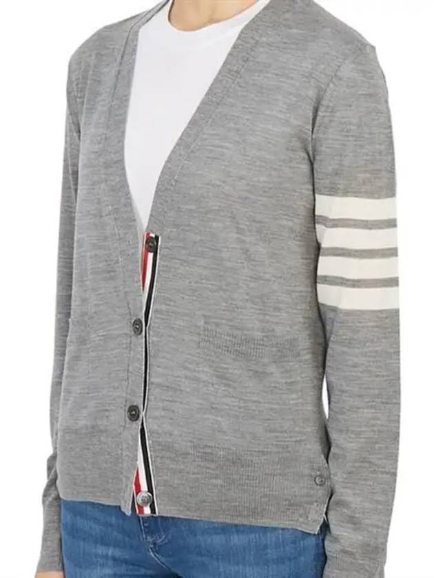 Sustainable Fine Merino Wool 4-Bar Relaxed Fit V-Neck Cardigan Light Grey - THOM BROWNE - BALAAN 6