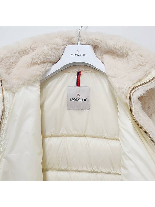 Women s Logo Patch OIRON Down Padded Short Jacket White 1A00094 89AN3 051 - MONCLER - BALAAN 7