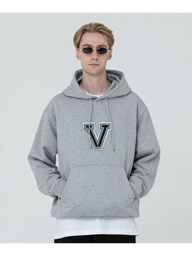 V Logo Wappen Hoodie Grey - VESTITO - BALAAN 1