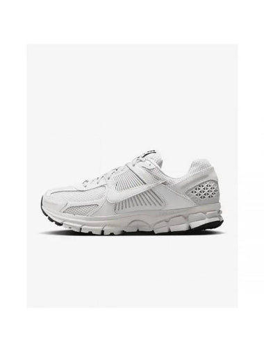 Zoom Vomero 5 Low Top Sneakers White - NIKE - BALAAN 1