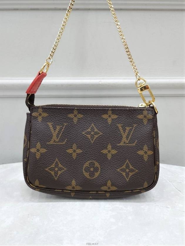 women pouch bag - LOUIS VUITTON - BALAAN 3