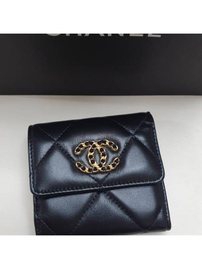 Small 19 Flap Wallet Lambskin Gold Black - CHANEL - BALAAN 2