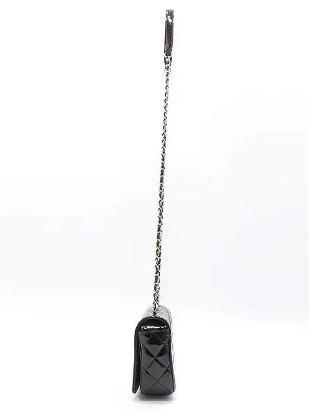 A92796 Black Patent Chevron COCO Boy Silver Logo Chain Shoulder Bag - CHANEL - BALAAN 3