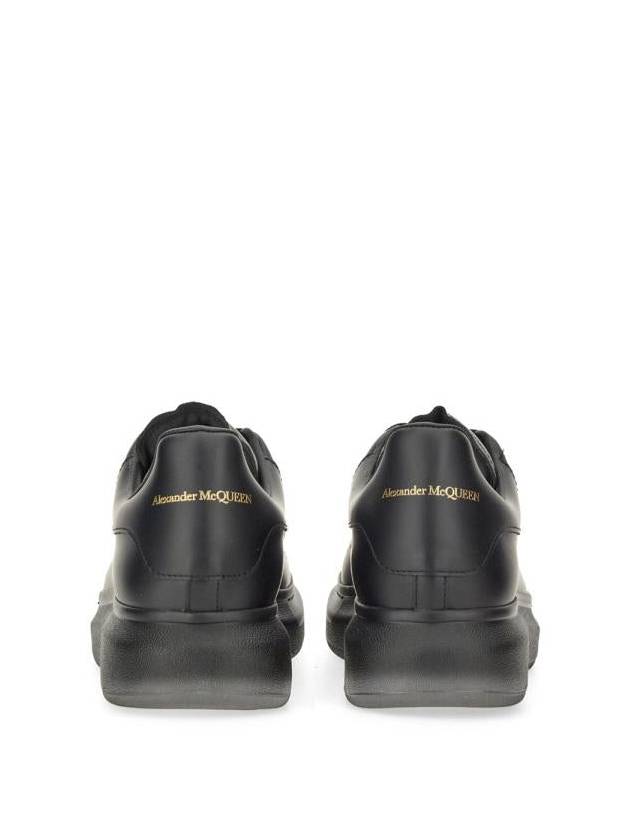 Oversized low top sneakers black - ALEXANDER MCQUEEN - BALAAN 4