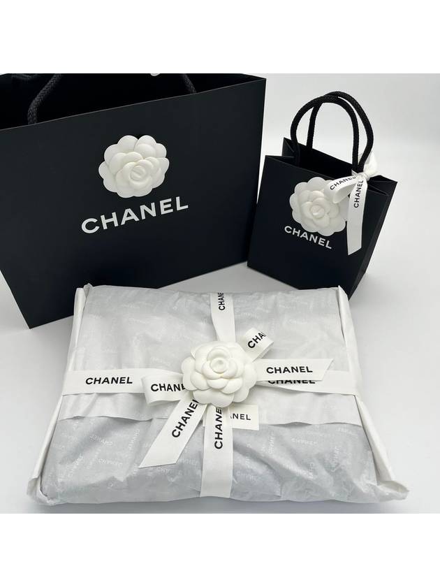 CC logo cashmere muffler black AAA397 - CHANEL - BALAAN 9