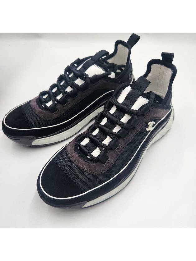 Mixed Fibers Fabric Suede Calfskin Low-Top Sneakers Black - CHANEL - BALAAN 6