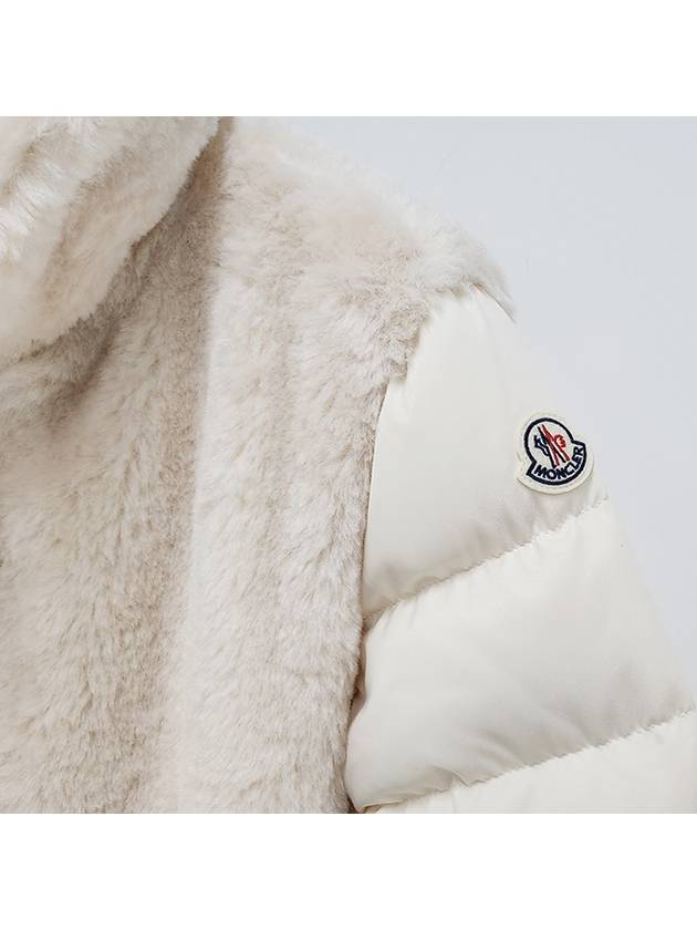 Women s Logo Patch OIRON Down Padded Short Jacket White 1A00094 89AN3 051 - MONCLER - BALAAN 3