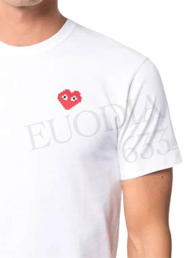 SS24 Play Comme des Gar ons Invaders Men s T Shirt White P1T322 - COMME DES GARCONS PLAY - BALAAN 5