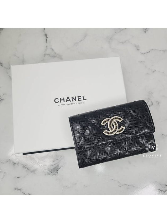 Classic CC Cubic Logo Caviar Flap Card Wallet Black - CHANEL - BALAAN.