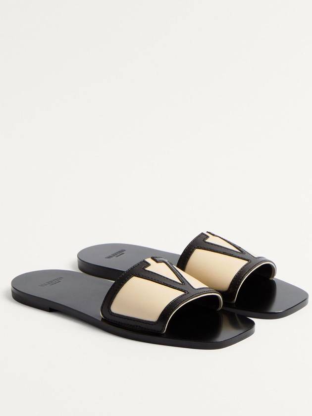 Valentino Garavani Sandals Black - VALENTINO - BALAAN 3