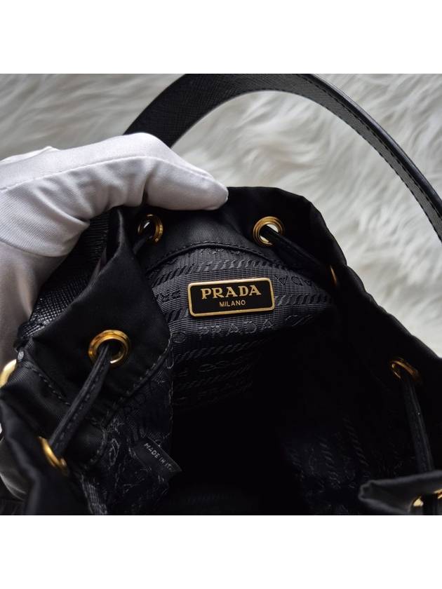 Re nylon triangle logo bucket bag cross black - PRADA - BALAAN 10