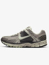 Zoom Vomero 5 Low Top Sneakers Cobblestone - NIKE - BALAAN 2