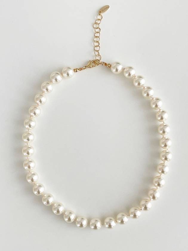 Classic Pearl Necklace 10mm Classic Pearl Necklace - ELYONA - BALAAN 2