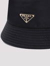 Re-Nylon Triangle Logo Bucket Hat Black - PRADA - BALAAN 2