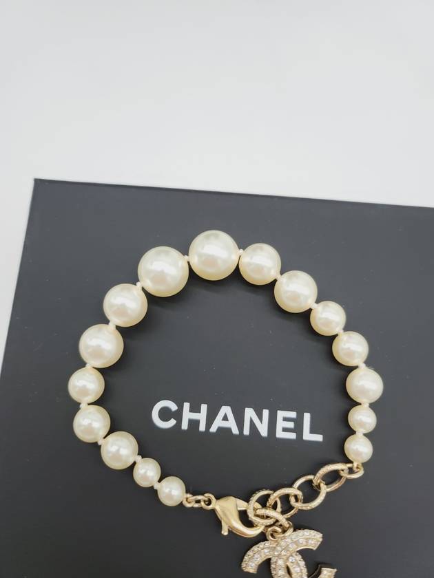 CC logo pearl bracelet gold cubic A86499 - CHANEL - BALAAN 4