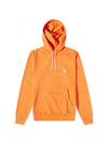 Chillax Fox Patch Classic Hoodie Neon Orange IU00355KM0001 P851 - MAISON KITSUNE - BALAAN 1