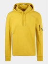 Men's Light Fleece Lens Wappen Hoodie Yellow - CP COMPANY - BALAAN 2