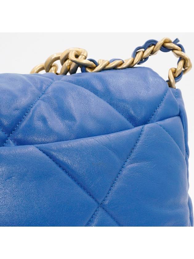 Women s Lambskin 19 Flap Bag Large - CHANEL - BALAAN 15